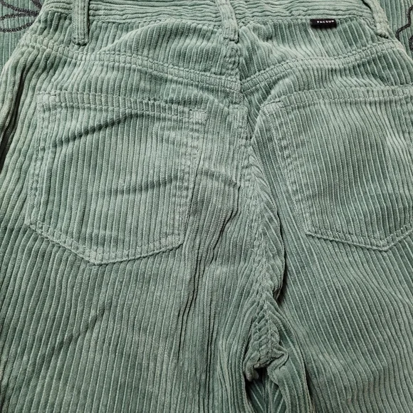 ❤️Pacsun 90s Boyfriend Embroidered Corduroy Jeans 24/31 - Picture 13 of 14